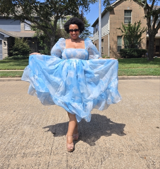 Selkie Head in The Clouds French Puff Dress - Picture 2 of 3